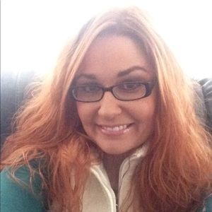 Meet your Posher,  J’Liz